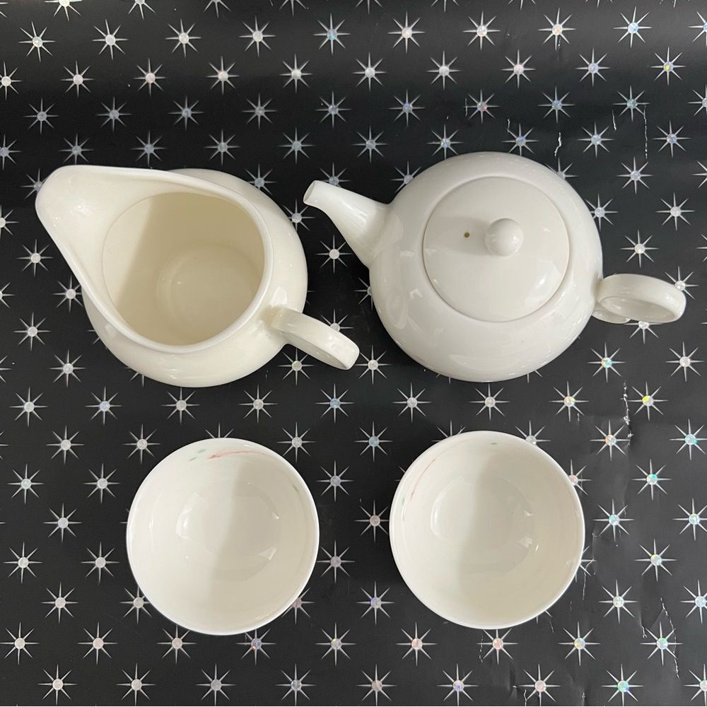 Porcelain Mini Tea Set - Picture 4 of 8